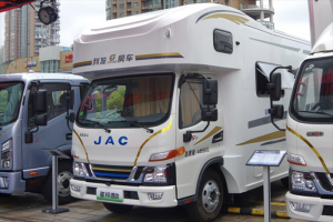 輕卡也能做房車？江淮1卡駿鈴聚寶盆混動房車為你打開旅行新方式！