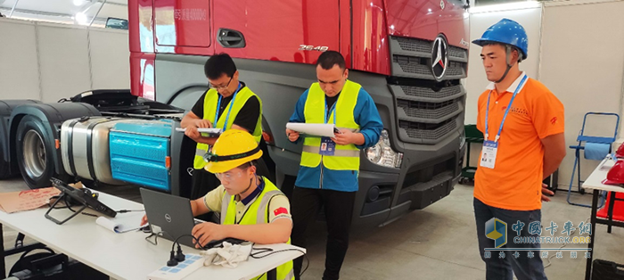 梅賽德斯-奔馳Actros牽引車(chē)亮相第二屆全國(guó)技能大賽