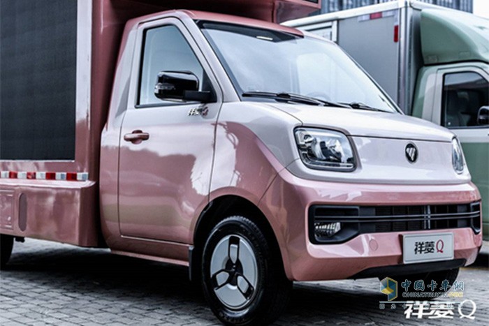 前不久，福田汽車發(fā)布品牌煥新戰(zhàn)略，作為微卡行業(yè)超級(jí)新物種，祥菱Q也迎來(lái)上市。