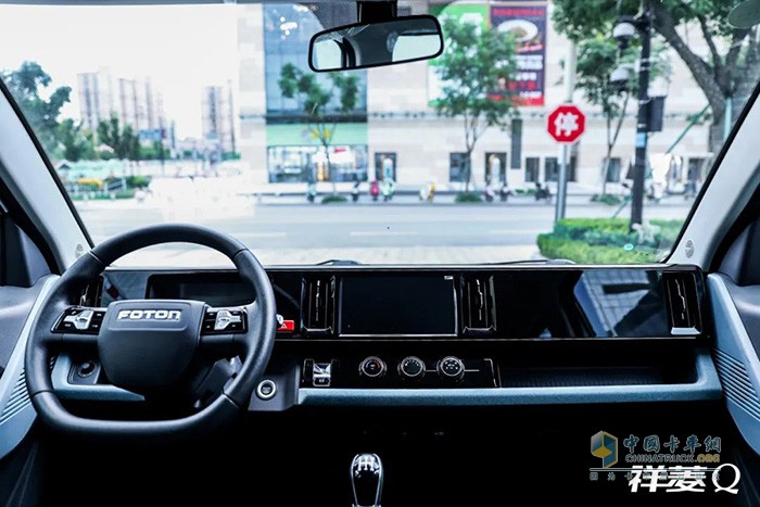 前不久，福田汽車發(fā)布品牌煥新戰(zhàn)略，作為微卡行業(yè)超級(jí)新物種，祥菱Q也迎來(lái)上市。