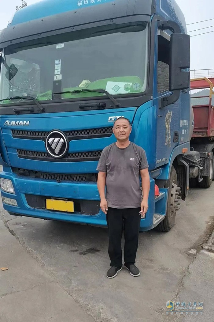 無論是整車全生命周期的經(jīng)濟性，還是服務(wù)的專業(yè)性，歐曼GTL460燃氣重卡都表現(xiàn)得非常好，可謂省錢、省心、省力，這是田國良的直觀感受。