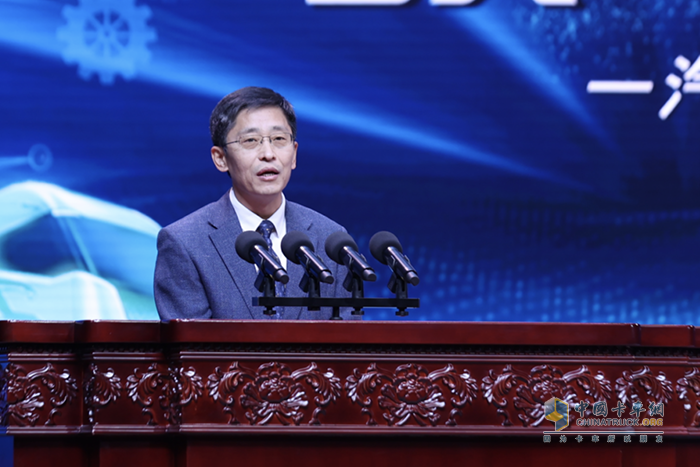 凝聚實(shí)干力量、勇攀科技高峰，一汽解放第二屆科技大會(huì)成功召開