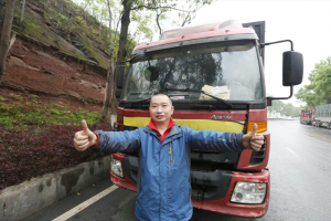 200萬公里無大修！歐馬可超級卡車護(hù)航柯勇繼續(xù)馳騁運輸路！