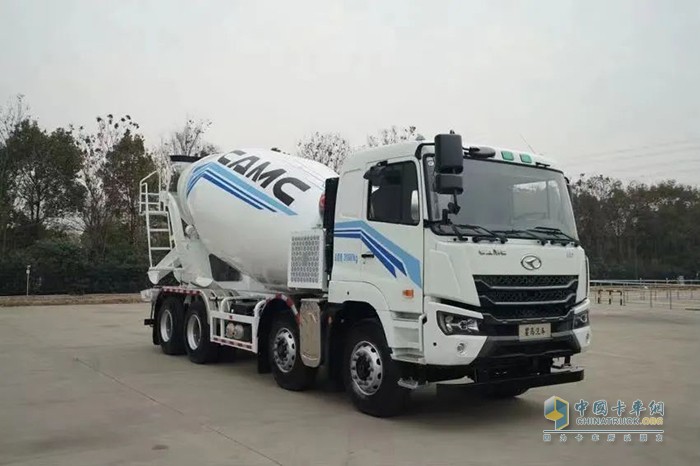 星馬輕騎兵電動(dòng)上裝攪拌車，助卡友掌握創(chuàng)富“話語權(quán)”