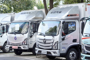 歐馬可攜全新歐馬可S1自動擋輕卡和HS1混動輕卡兩款重磅產(chǎn)品亮相