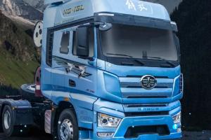 解放J7創(chuàng)領(lǐng)版16升燃?xì)鉅恳?chē)，更大馬力，更具實(shí)力！