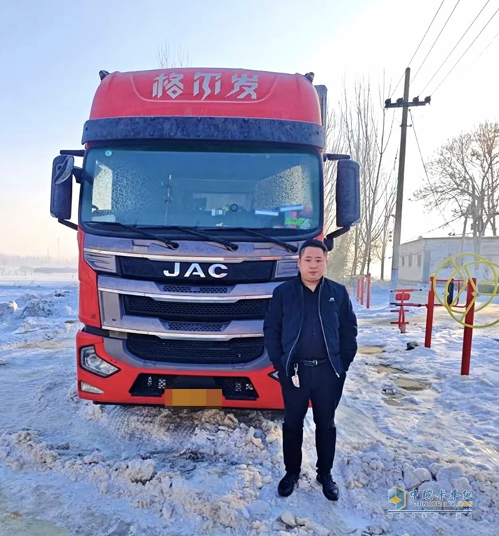 冷鏈生意爆紅火，只因他們都選了格爾發(fā)4×2冷藏車！