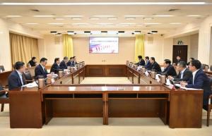 濟南市與山東重工、中國重汽集團(tuán)座談交流 譚旭光出席會議