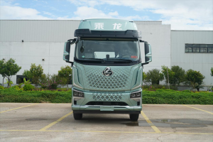 LNG牽引車選哪款？更輕更省更好的乘龍H5V LNG不容錯(cuò)過