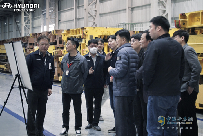 全球戰(zhàn)略升級 現(xiàn)代商用車海外代表團(tuán)走訪資陽工廠