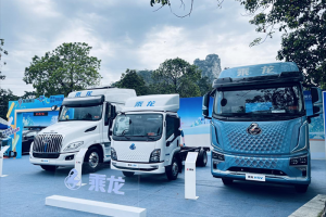 柳馬探展 乘龍卡車驚艷亮相歡樂跑