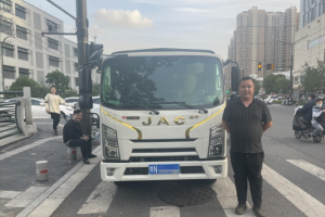 再開十年江淮1卡駿鈴金飯碗，水果批發(fā)老師傅為什么這樣說？