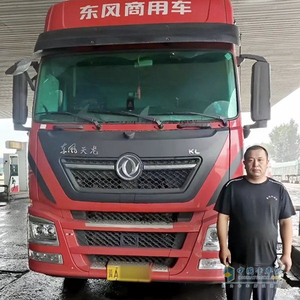 為什么選擇東風(fēng)商用車？“冀A”卡友有話聊