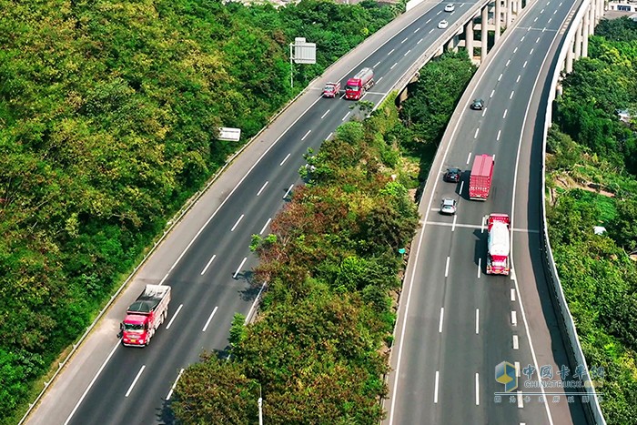 ?；愤\輸車