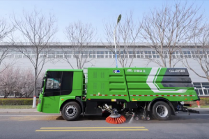 高效作業(yè)，安全護航！宇通環(huán)衛(wèi)快速路洗掃車引領(lǐng)行業(yè)加速跑！