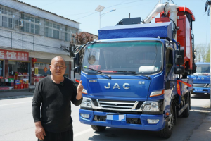 專攻一件事 專買一輛車 池師傅二十多年來認(rèn)準(zhǔn)江淮
