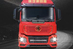 輕車(chē)更能“裝”，省油新境界，龍騏M10牽引車(chē)領(lǐng)擎煤炭鋼材運(yùn)輸！