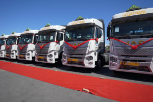 星耀東營(yíng) 60輛江淮?；愤\(yùn)輸車交付海達(dá)物流
