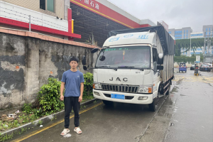 福建廈門(mén)陳師傅：百萬(wàn)公里“護(hù)衛(wèi)”塑料管材運(yùn)輸，大家都搶著開(kāi)江淮1卡駿鈴