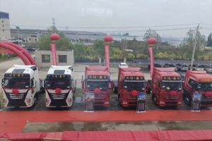 交車、訂車忙不停，大運重卡包頭經(jīng)銷商成立征戰(zhàn)西北市場