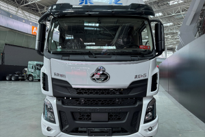 高效省氣 輕量多拉，乘龍H5 LNG綠通載貨車跑“盈”綠通路