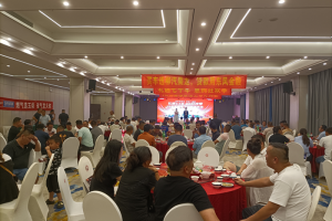 四大領(lǐng)先！乘龍H5創(chuàng)富版330大馬力綠通車南寧上市