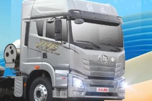 解放JH6智行版LNG牽引車(chē) 行走的五星好評(píng)