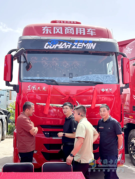 喀什30輛+哈密12輛，大美新疆火熱交車