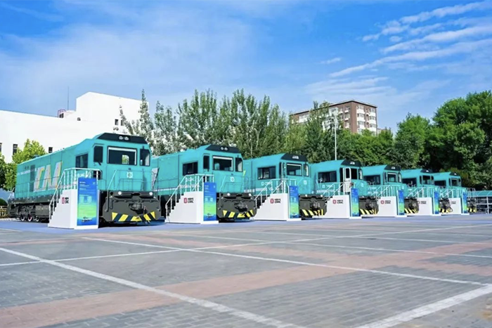 攜手中車(chē)，康明斯柴電混動(dòng)技術(shù)助力調(diào)車(chē)機(jī)車(chē)綠色轉(zhuǎn)型