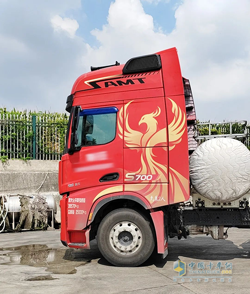 惠老板找到長途快車道！延安S700+康明斯15N天然氣發(fā)動(dòng)機(jī)送綠通上“鮮”速