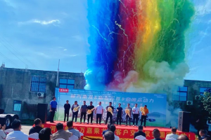 一炮打響！乘龍CTB新能源牽引車大批交付新鄉(xiāng)輝縣