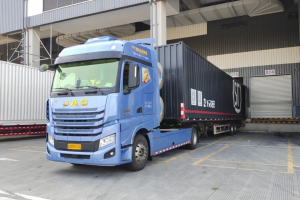 快遞車主的真實聲音！江淮重卡，雙十一路上的得力伙伴