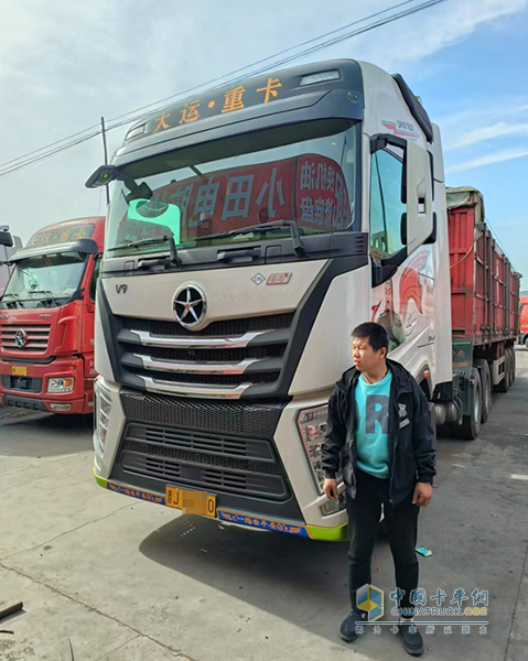 換購V9燃氣車后，這位大運重卡用戶為何能月入超4萬元？