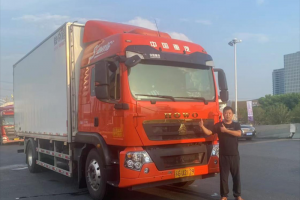中國重汽豪沃TX7載貨車：高效動力，活蝦運(yùn)輸“鮮”行一步！