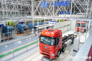 解放三年整車質(zhì)保，品質(zhì)護(hù)航省錢省心！