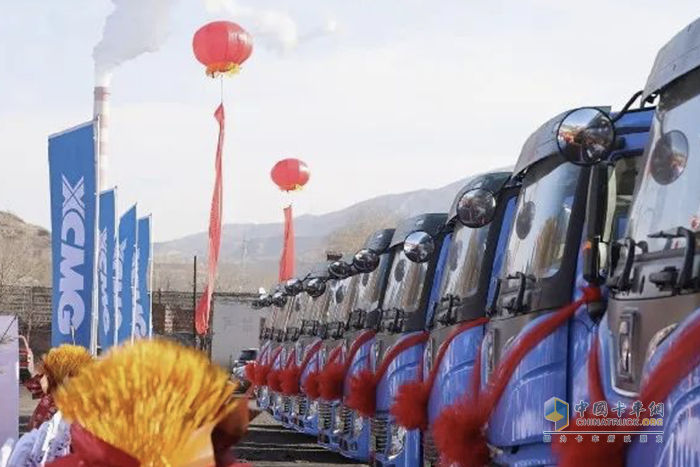 首季“開門紅”！百臺徐工新能源換電重卡交付山西