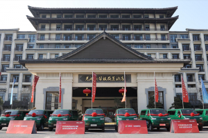 暢達(dá)城鄉(xiāng),振興鄉(xiāng)村新引擎,開瑞江豚E5客運版交付安徽郵政
