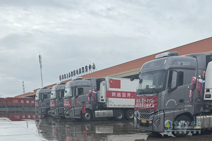 無(wú)懼千難萬(wàn)險(xiǎn)，總能高效運(yùn)輸！為何歐曼重卡成為TIR運(yùn)輸用戶信賴之選？