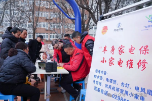 學(xué)雷鋒，樹(shù)新風(fēng)，陜汽志愿者與你同行！