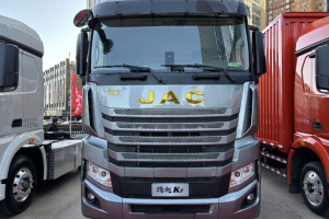 縱橫南北，長途運輸首選江淮跨越K7 6×4天然氣牽引車！