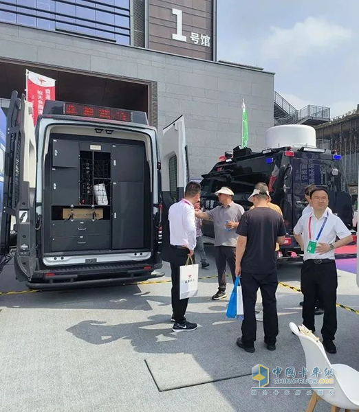 森源鴻馬防暴突擊車助力警務(wù)工作新升級