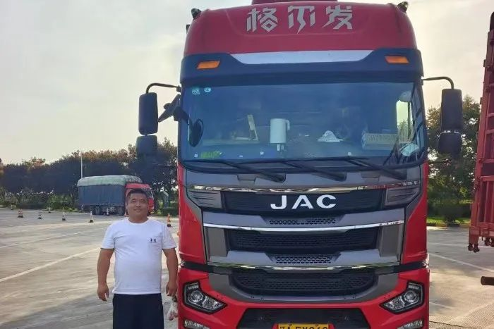 嘎嘎好，江淮格爾發(fā)快遞載貨車幫助東北老鐵生意節(jié)節(jié)高