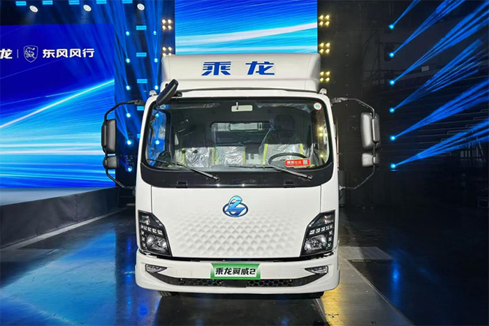 充電快、拉得多、跑得遠(yuǎn)！乘龍翼威2電動(dòng)輕卡太能賺！