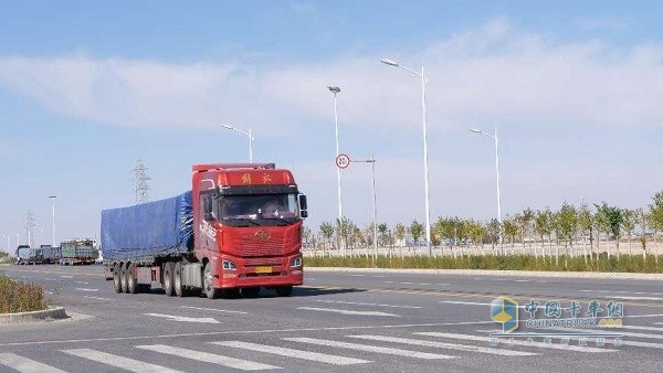 聚勢而強，大愛無疆 貨車寶首屆關(guān)愛卡友品牌“金路獎”即將開啟！