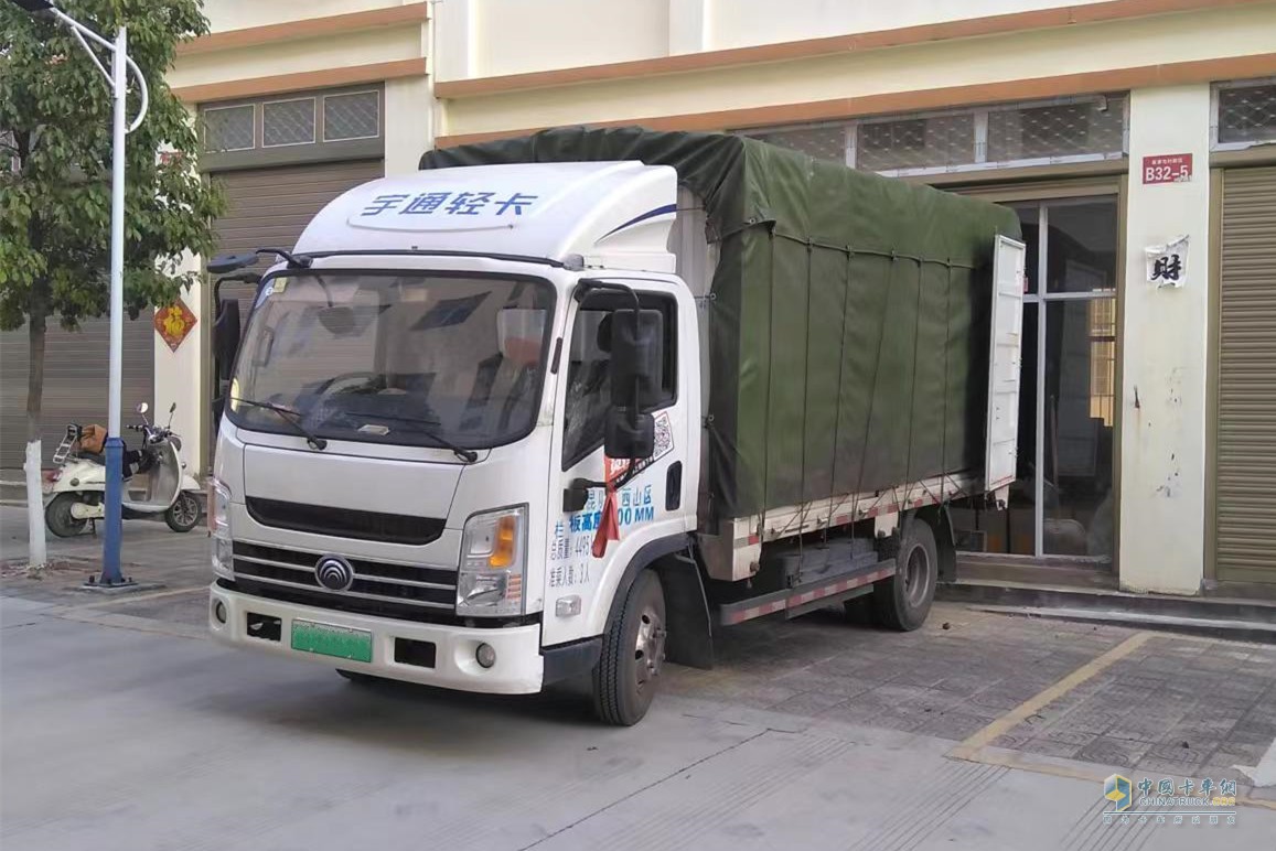 二十年貨運(yùn)“老司機(jī)”首選宇通輕卡！這款輕卡為何讓人信賴？