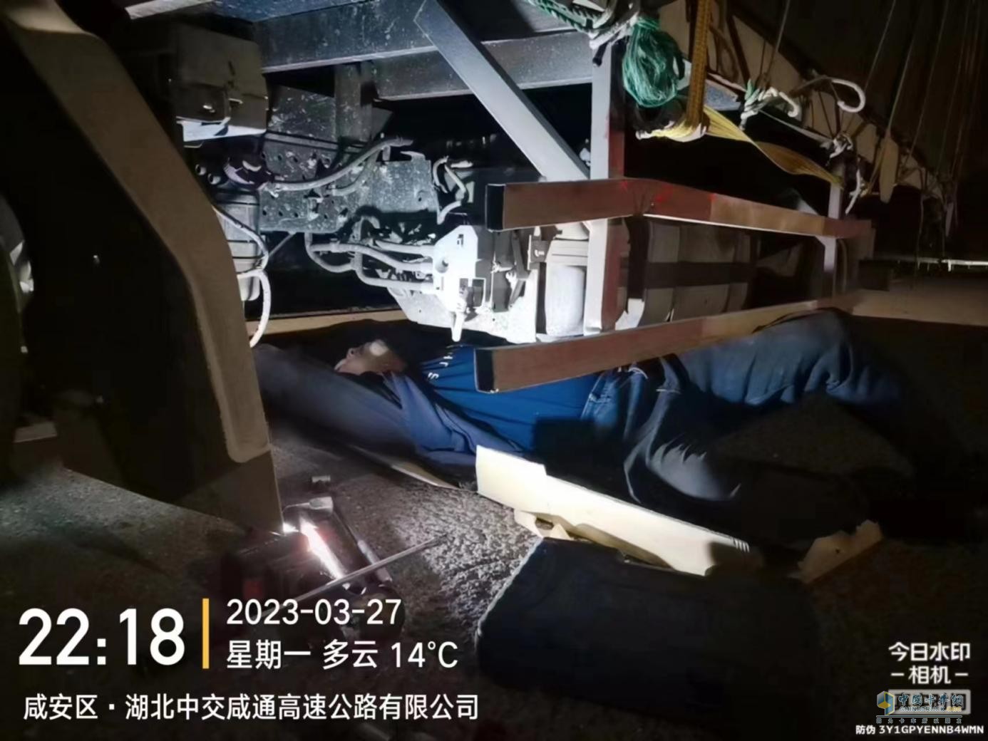 深夜救援、跟車維修，江淮1卡1號(hào)服務(wù)是卡友運(yùn)輸?shù)馁N心保障