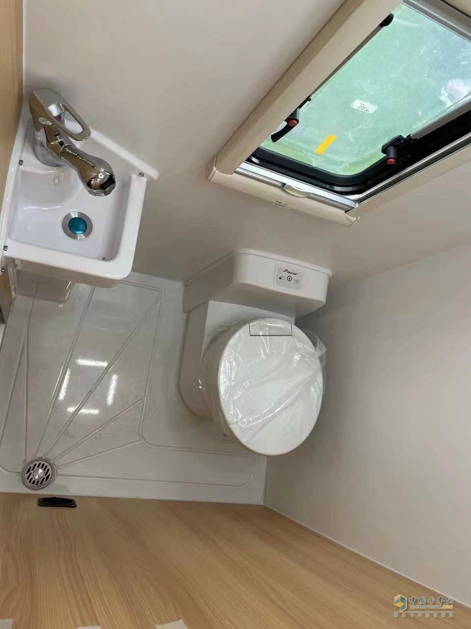 開著奧鈴M卡房車出發(fā)，享受美好Vanlife