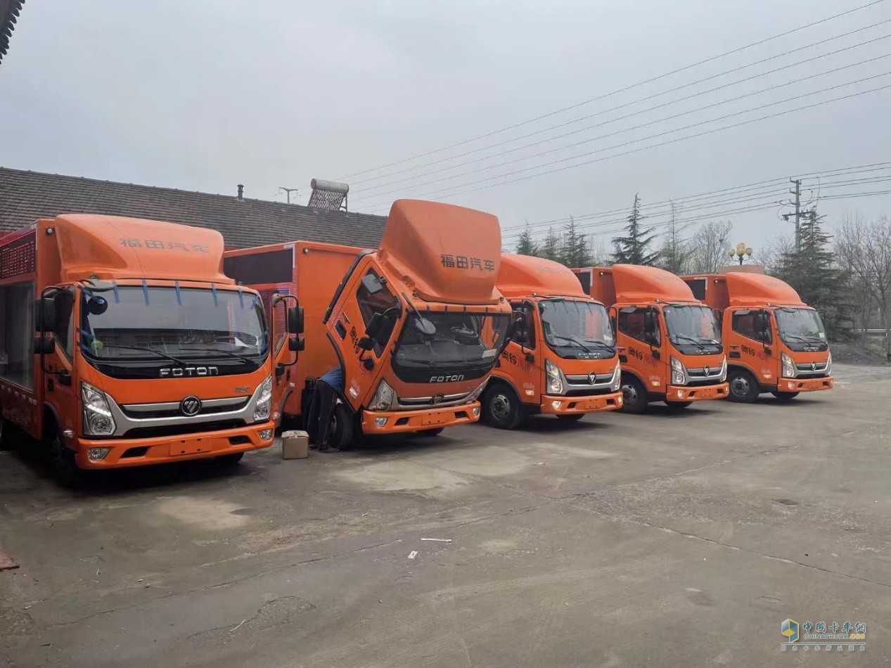 助力企業(yè)品牌營(yíng)銷，10臺(tái)奧鈴大篷車交付江蘇金彭集團(tuán)