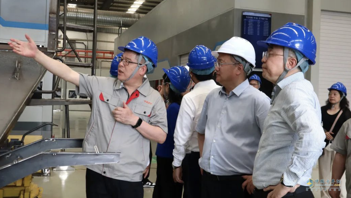中集車(chē)輛集團(tuán)CEO兼總裁李貴平蒞臨中集凌宇傳遞哪些信號(hào)？