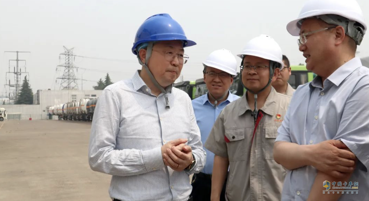 中集車(chē)輛集團(tuán)CEO兼總裁李貴平蒞臨中集凌宇傳遞哪些信號(hào)？
